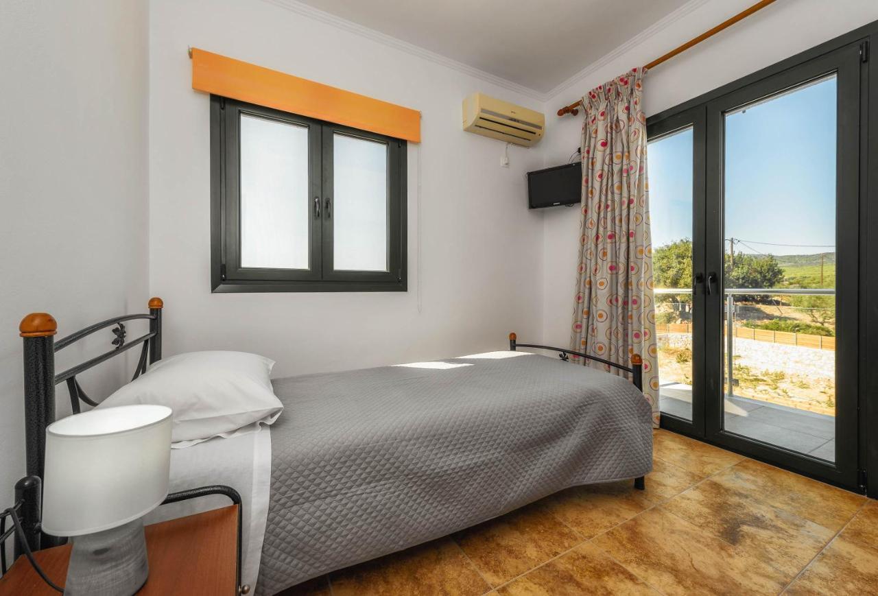 Alonaki Apartments Agios Leon Eksteriør bilde