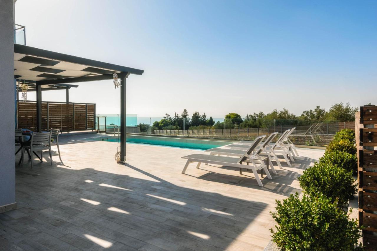 Alonaki Apartments Agios Leon Eksteriør bilde