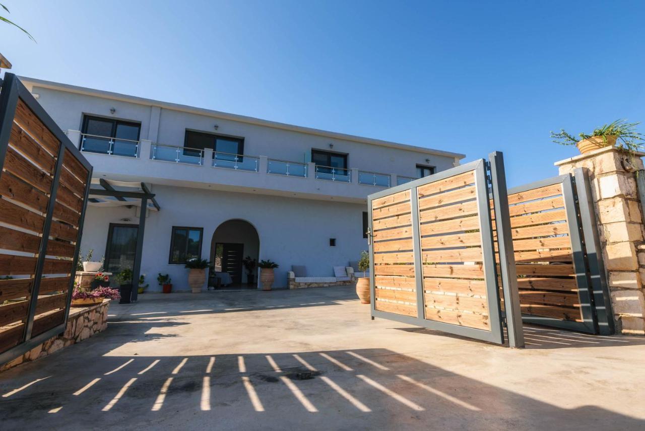 Alonaki Apartments Agios Leon Eksteriør bilde